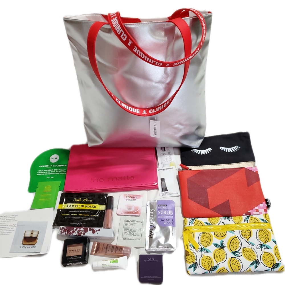 CLINIQUE MAKEUP TOTE BAG NWT PADDED VANITY COVER  15 COSMETICS + 3 MAKEUP BAGS!
